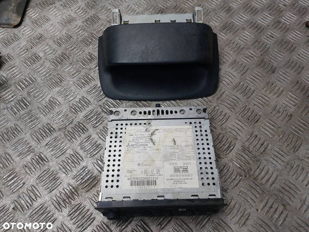 RADIO ODTWARZACZ + WYŚWIETLACZ MITSUBISHI SPACE STAR I LIFT MZ312720 - 1