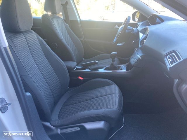 Peugeot 308 1.5 BlueHDi Active Pack - 27