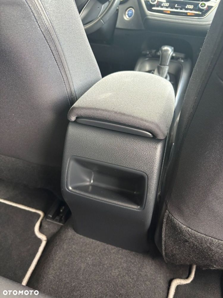Toyota Corolla - 23