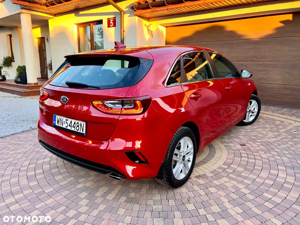 Kia Ceed 1.6 CRDi SCR M - 4