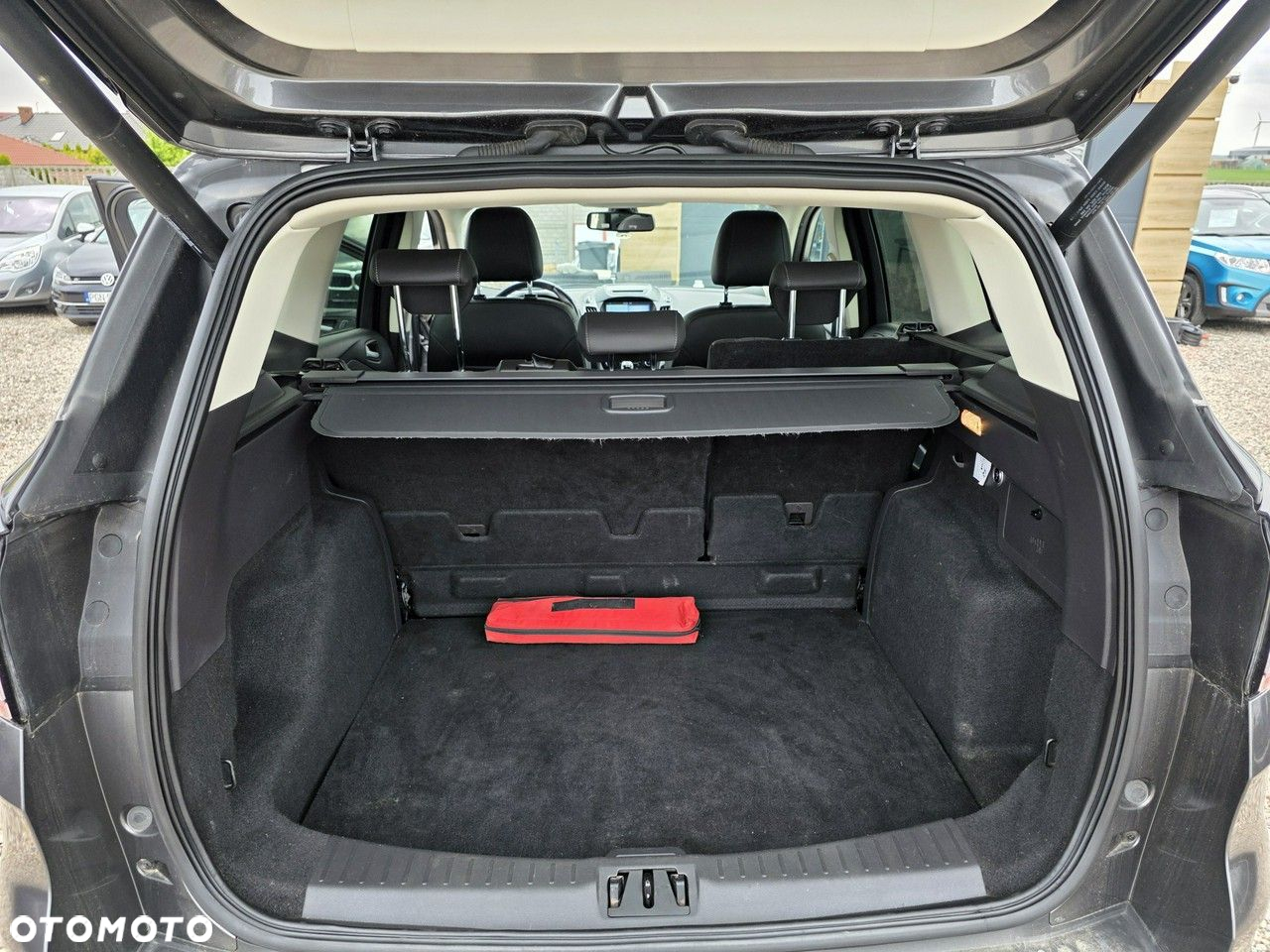 Ford Kuga 2.0 TDCi 2x4 Titanium - 28