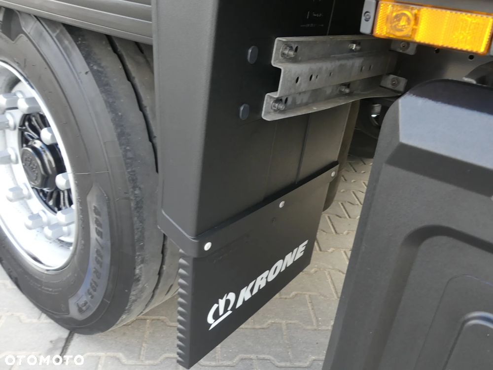 Krone MEGA / FIRANKA / OŚ PODNOSZONA / DACH PODNOSZONY / - 23