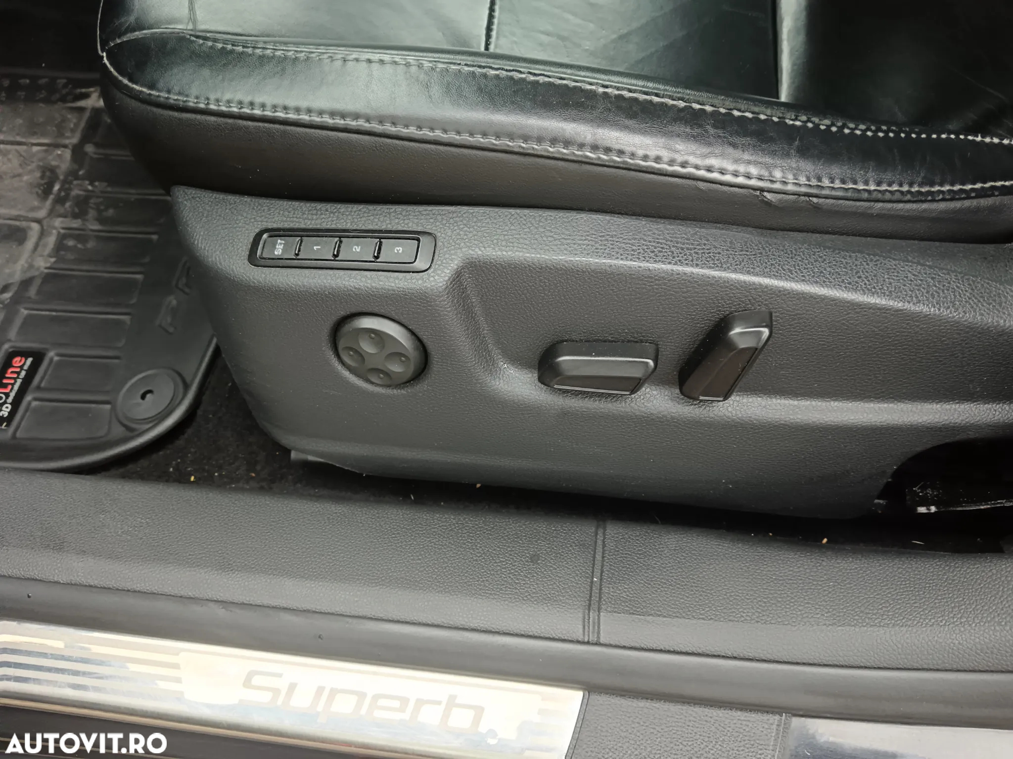 Skoda Superb 2.0 TDI Comfort DSG - 6
