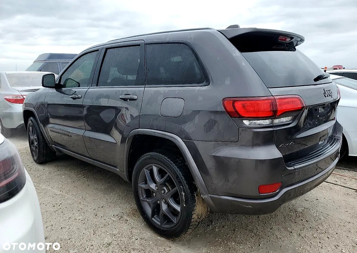 Jeep Grand Cherokee - 2