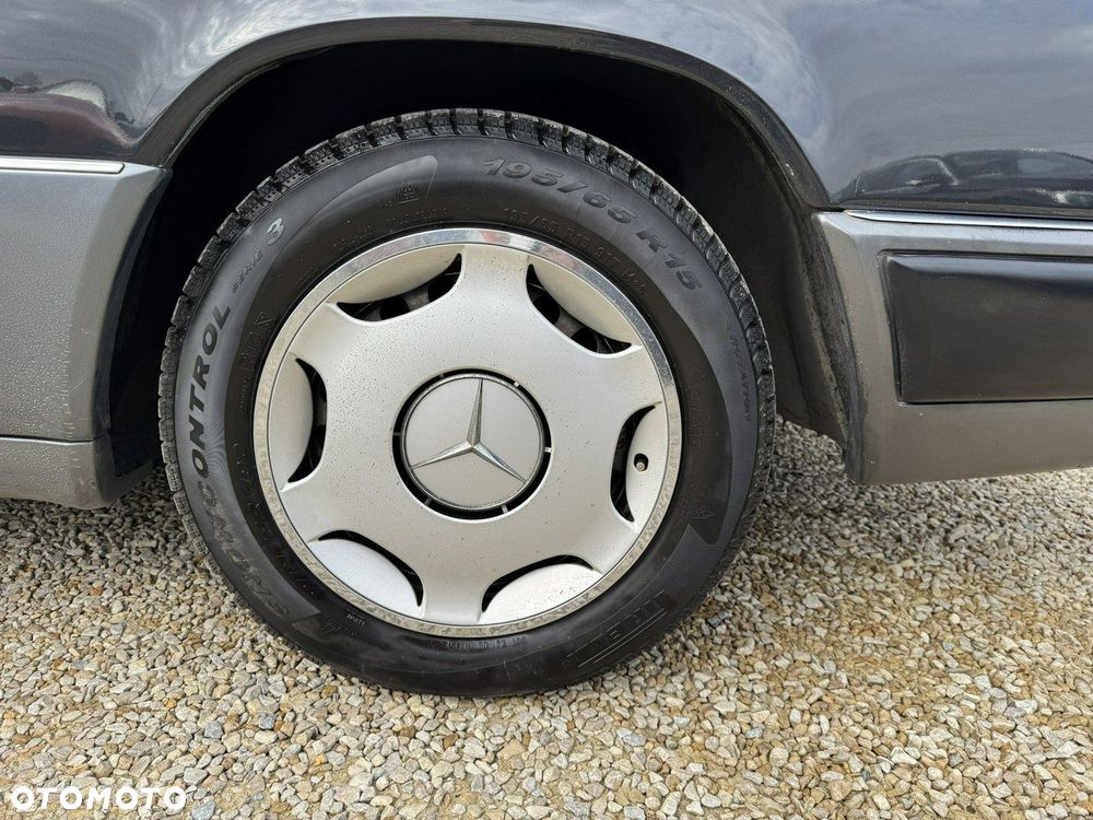 Mercedes-Benz Klasa E - 22