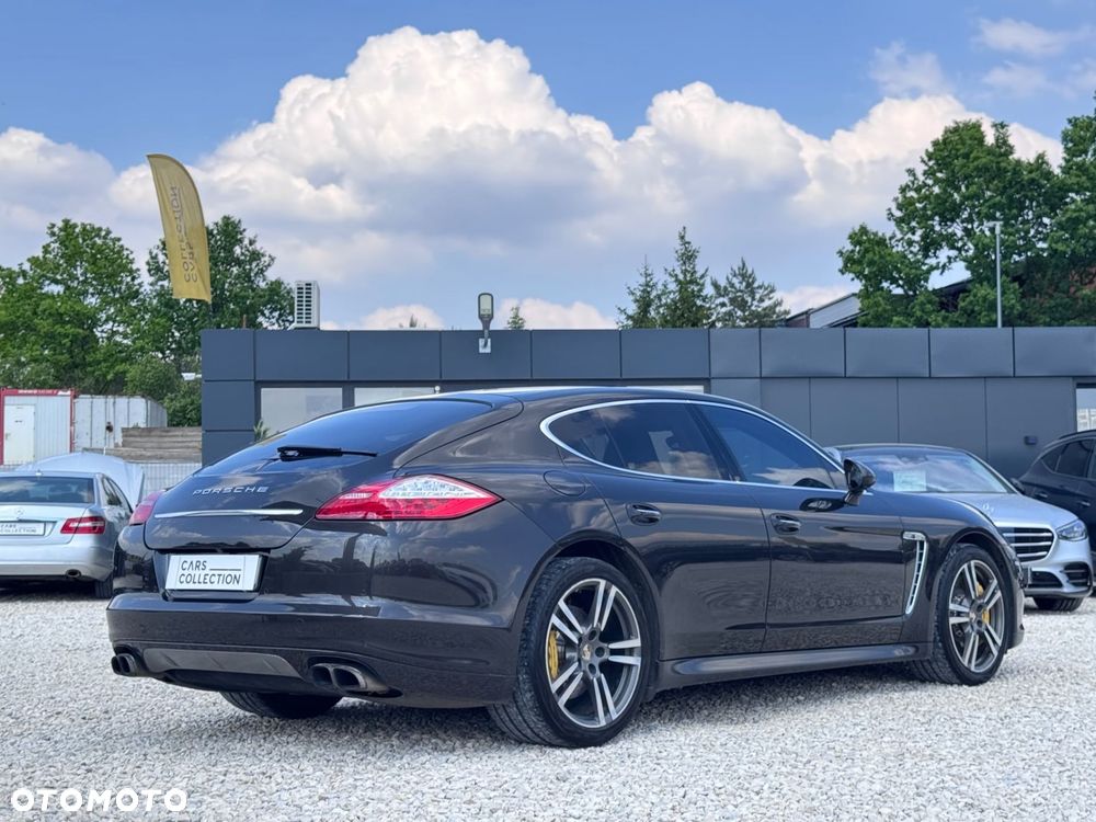 Porsche Panamera - 5