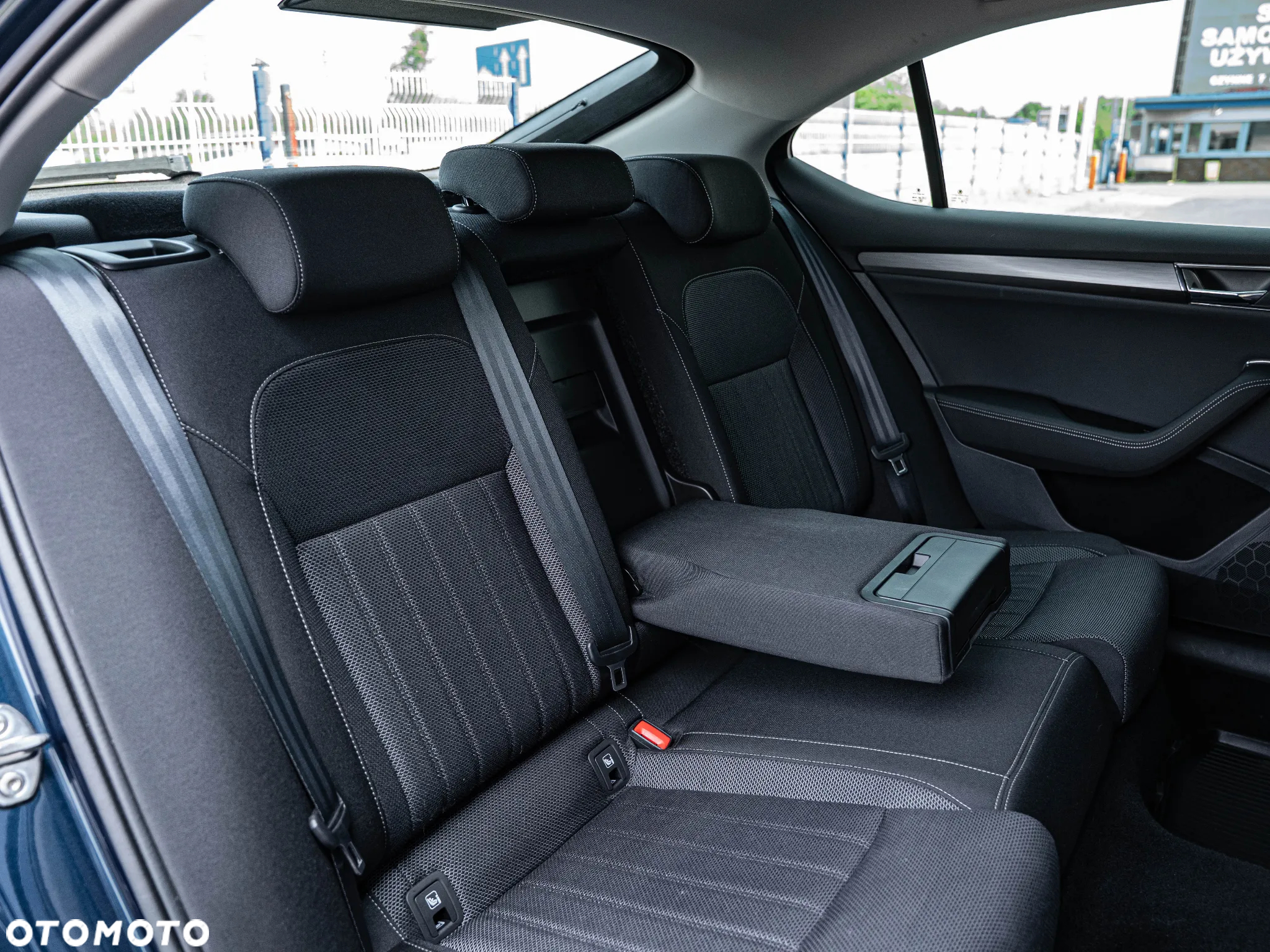 Skoda Superb 2.0 TDI SCR Style DSG - 29