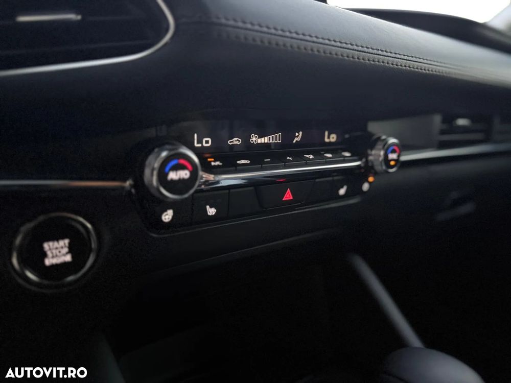 Mazda 3 e-Skyactiv X186 AT MHEV Exclusive-Line - 21