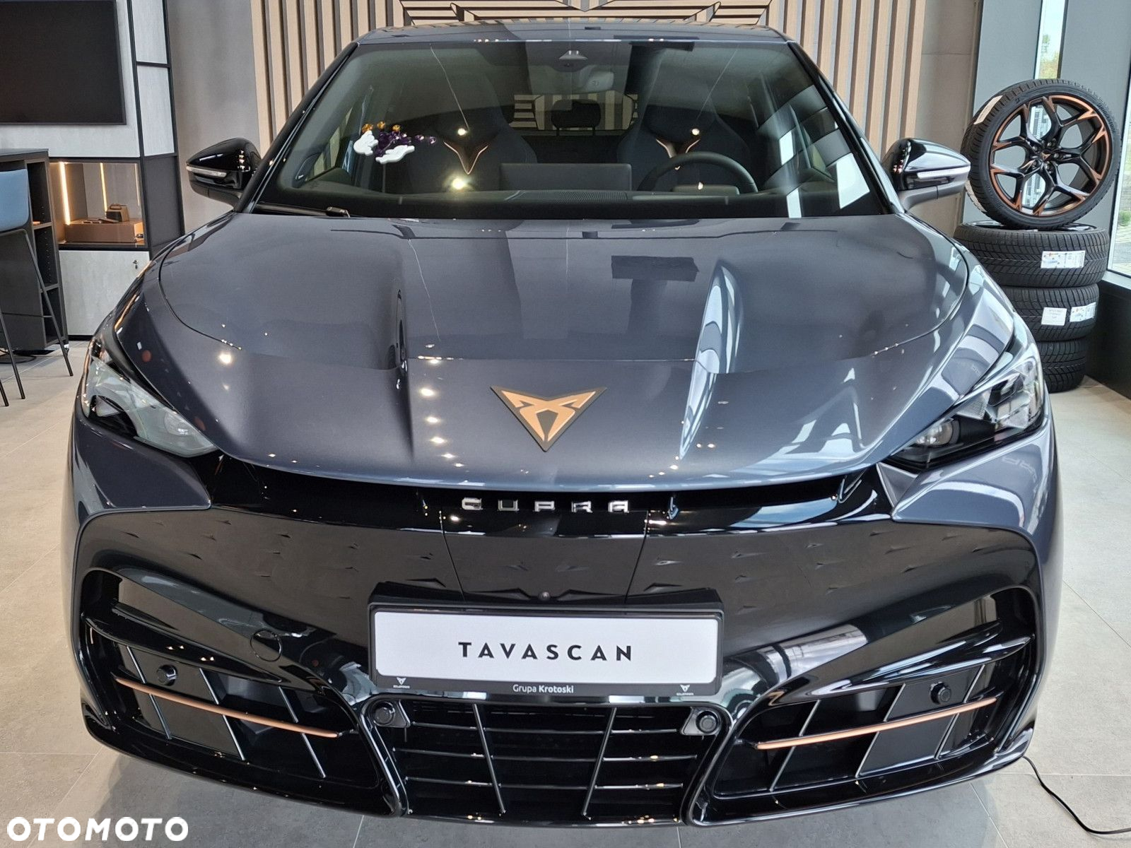 Cupra Tavascan - 4