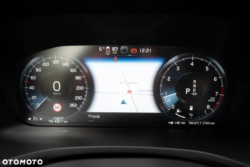 Volvo V60 B3 B DKG Momentum Pro - 13