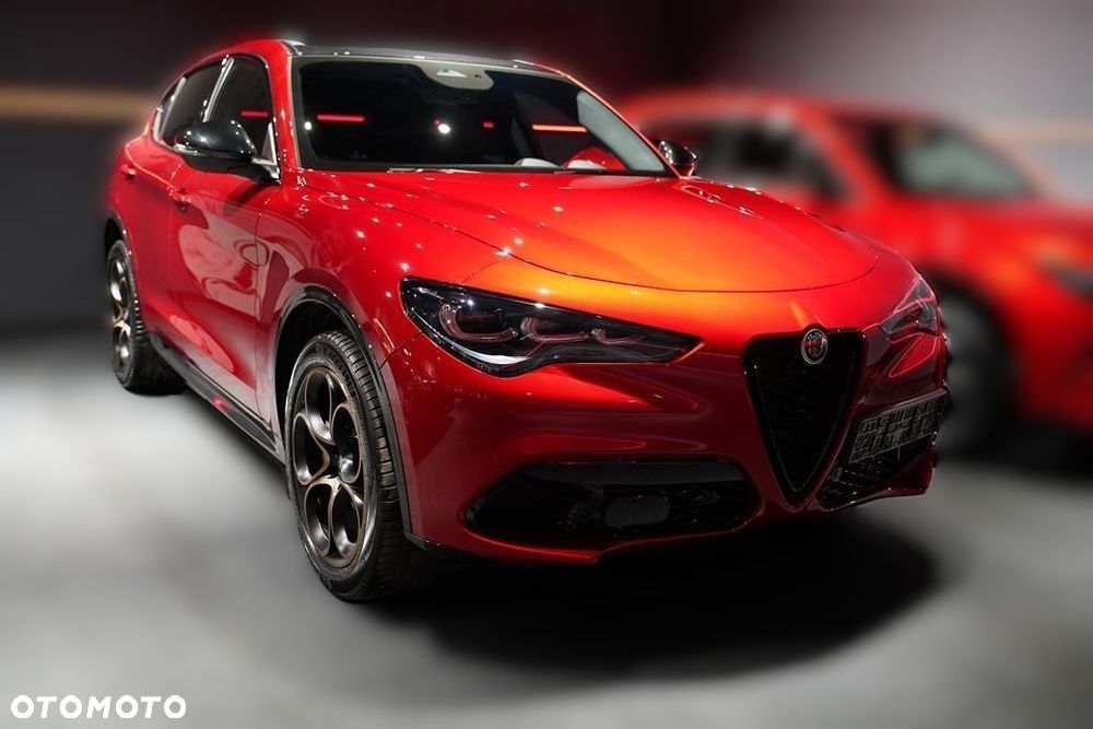 Alfa Romeo Stelvio 2.0 Turbo 16V AT8-Q4 Intensa - 3