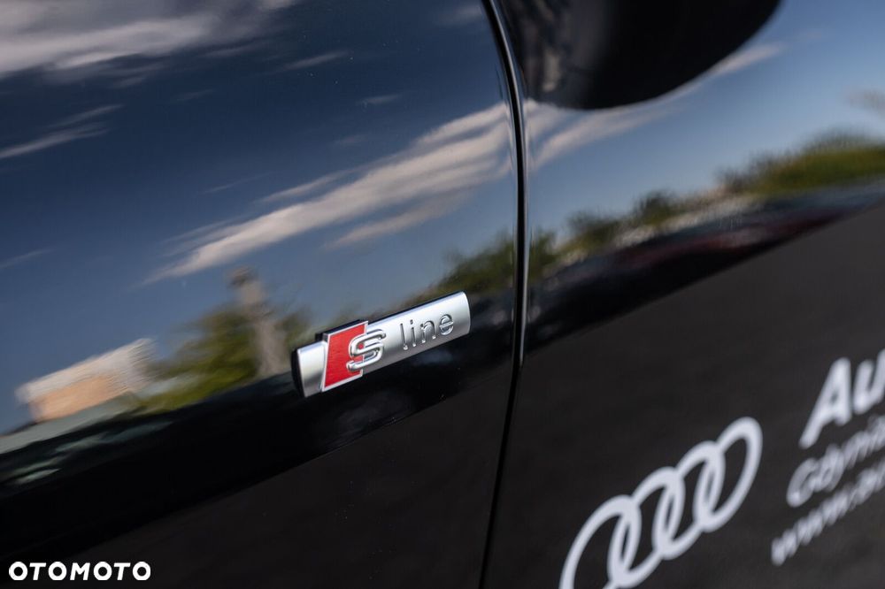 Audi Q4 e-tron - 7