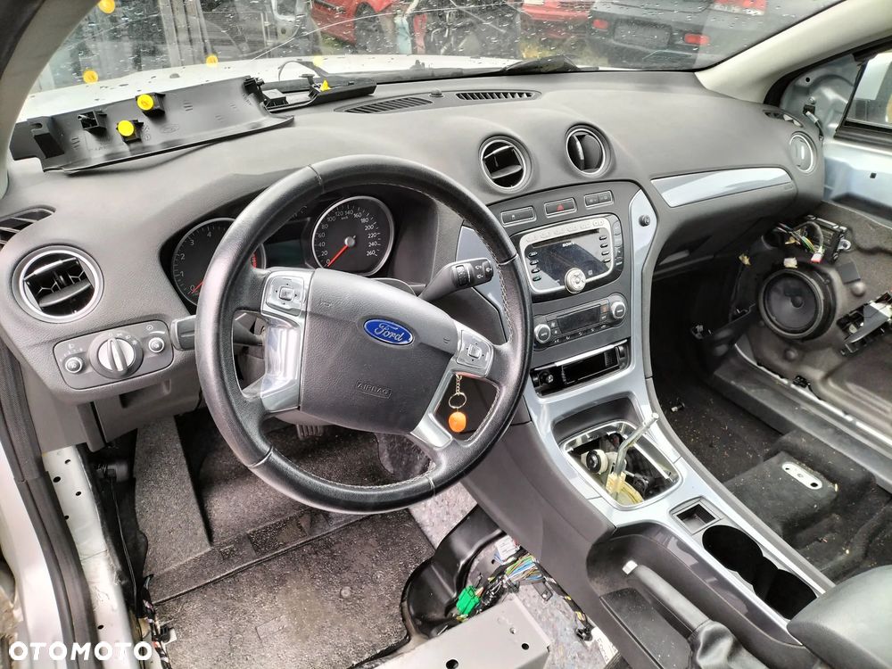 PAS PRZEDNI Z CHŁODNICAMI FORD MONDEO MK IV LIFT 1.6 ECOBOOST KOMBI 10-14r KOD LAK. 58 - 10