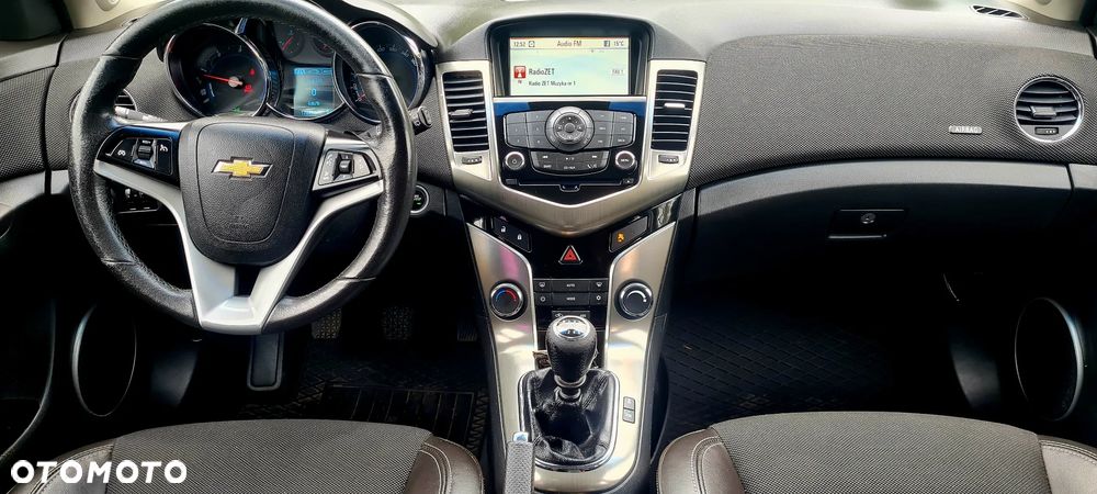 Chevrolet Cruze Station Wagon 2.0TD LTZ - 24