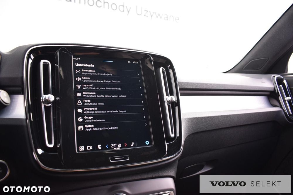 Volvo XC 40 - 25