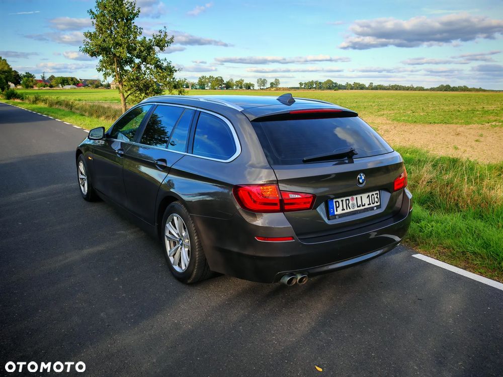 BMW Seria 5 520d Touring - 4