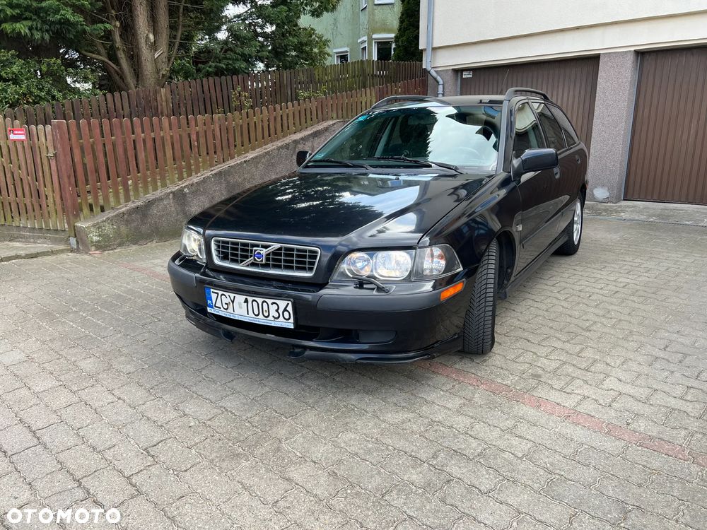Volvo V40 - 1