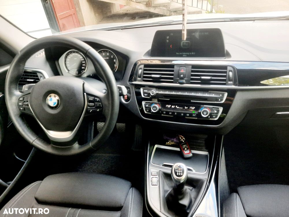 BMW Seria 1 118i Sport Line - 5