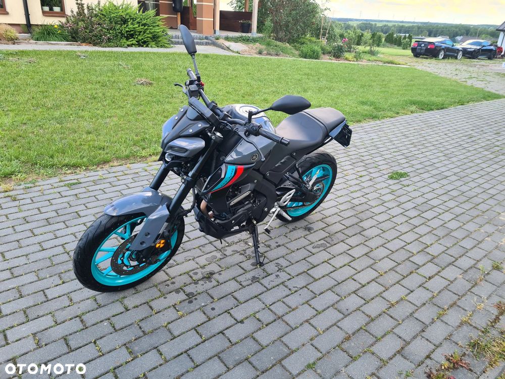 Yamaha MT - 7