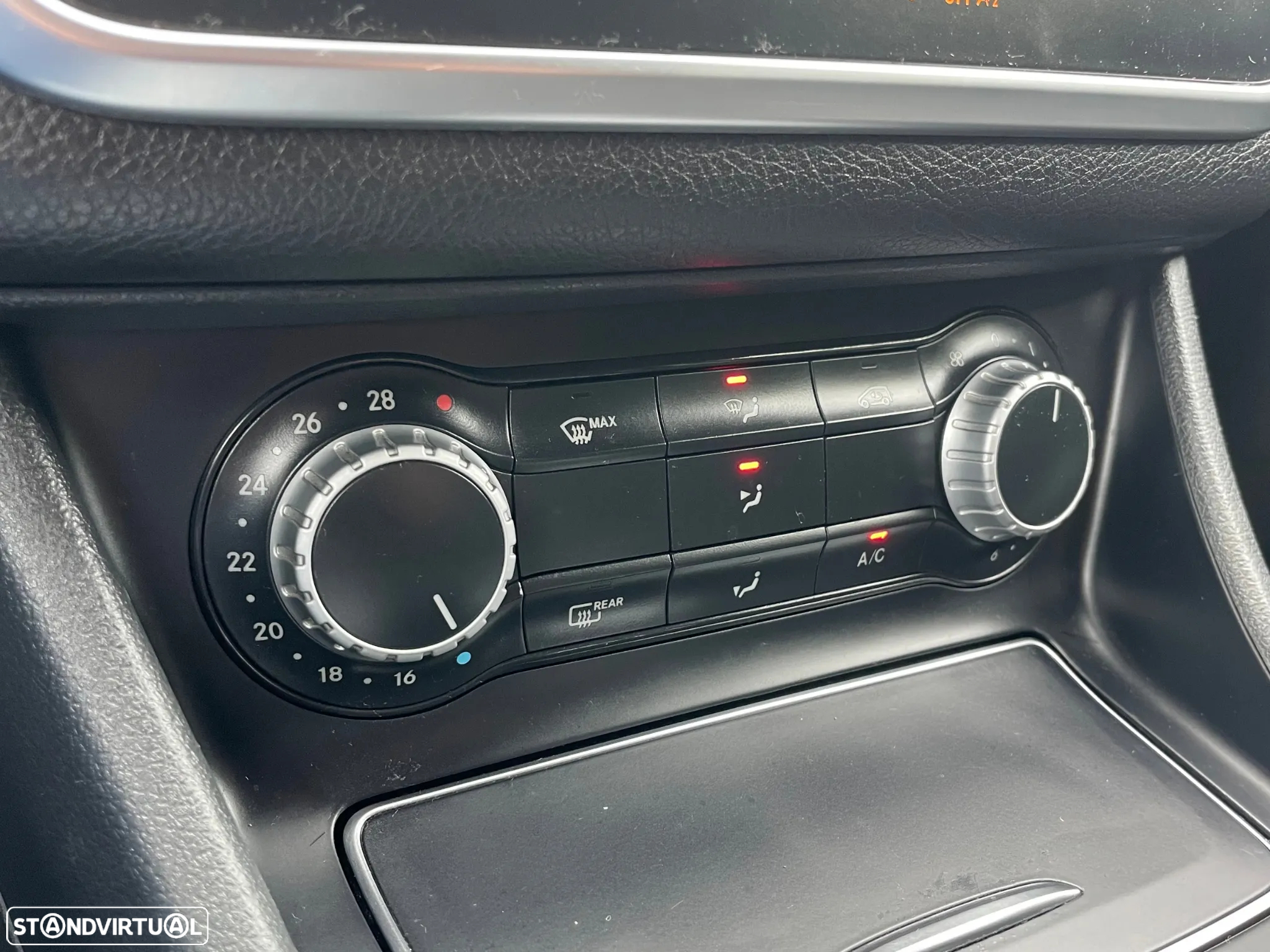 Mercedes-Benz CLA 180 d Shooting Brake Urban Aut. - 29