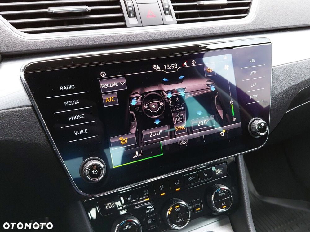 Skoda Superb 1.5 TSI Ambition DSG - 35