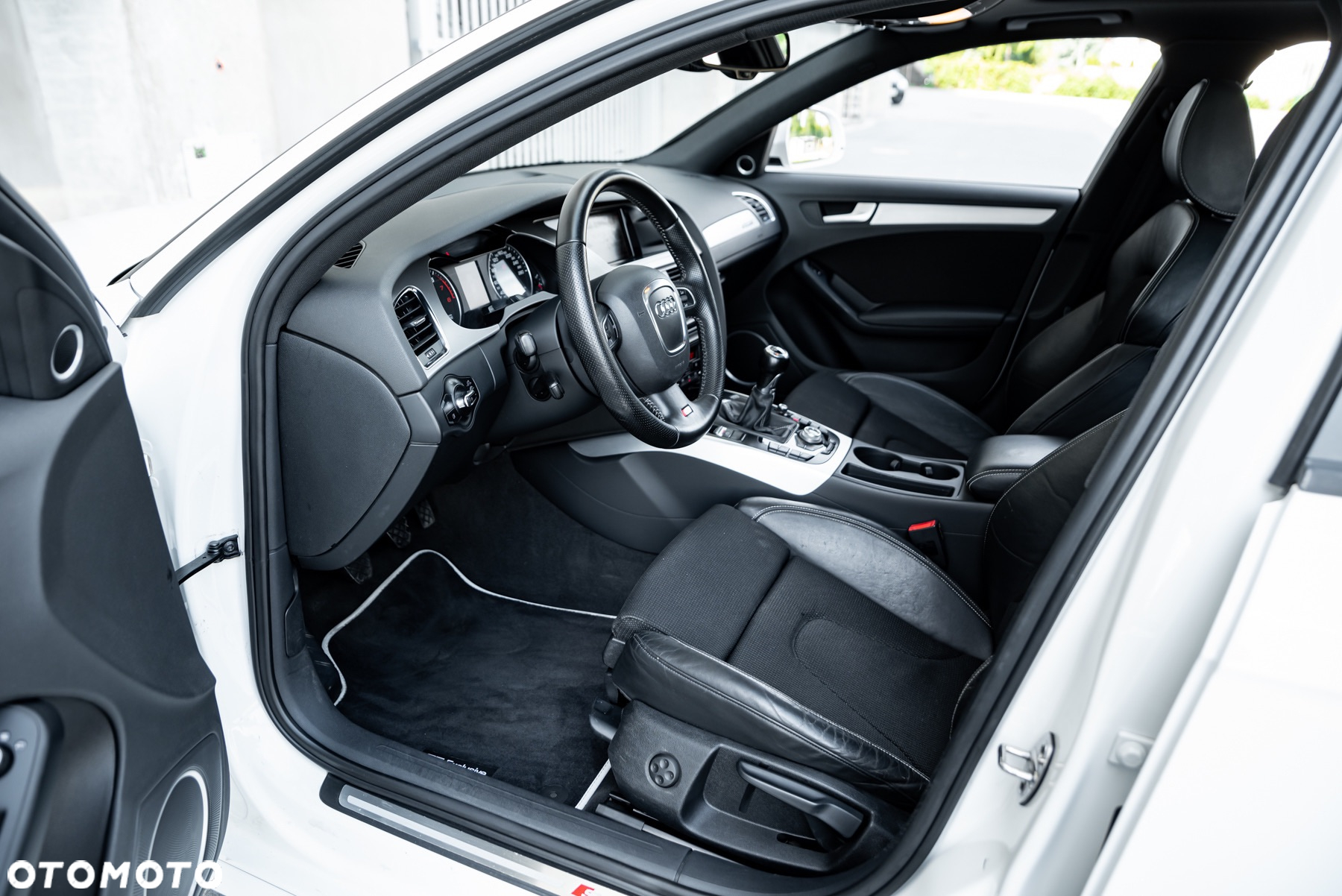 Audi A4 Avant 2.0 TFSI quattro S line Sportpaket - 15