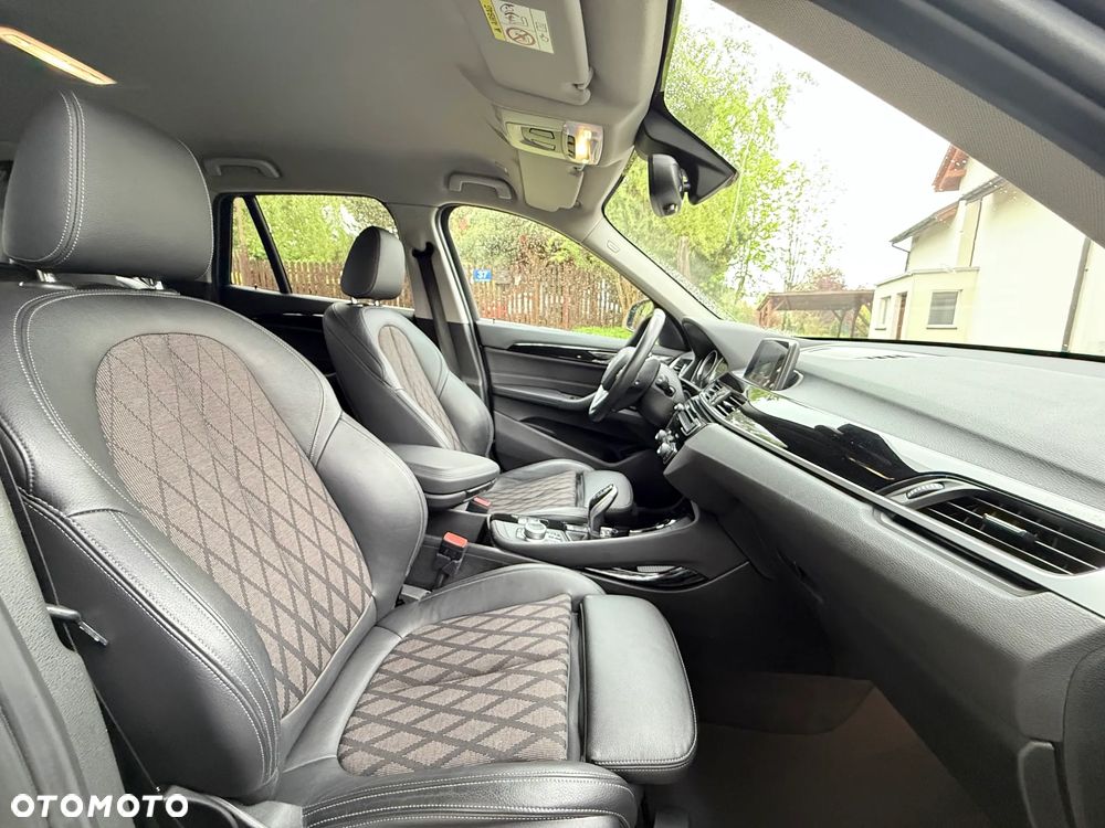 BMW X1 xDrive18d xLine - 28