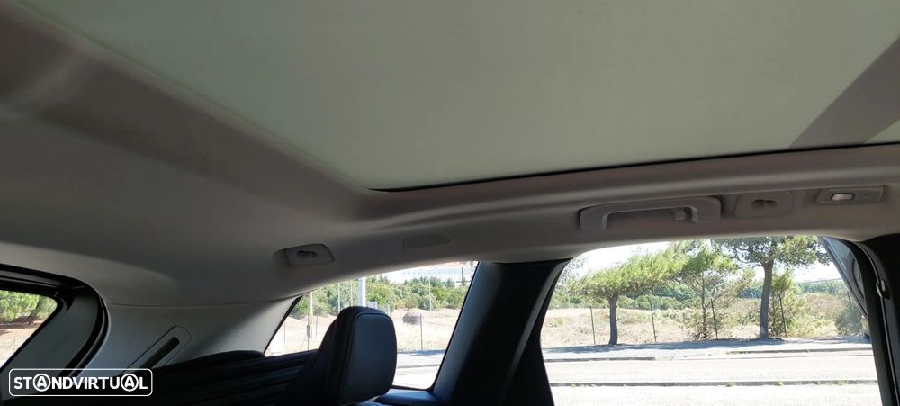 Volvo XC 60 2.0 T6 PHEV Plus Dark AWD - 23