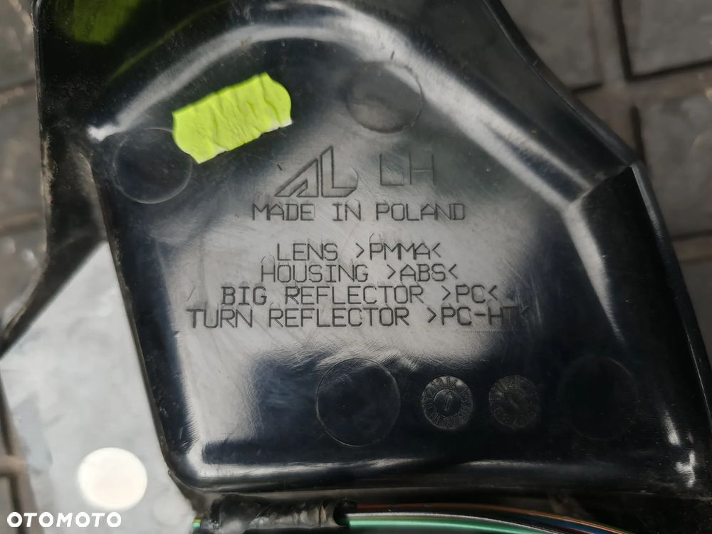 COLT VI FL Z30 LAMPA TYŁ LEWY 5D LIFT EUROPA - 3