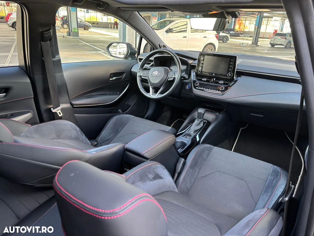 Toyota Corolla ver-2-0-hsd-exclusive - 13