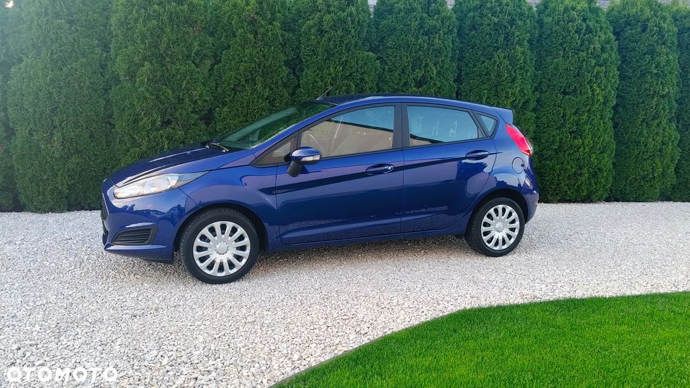 Ford Fiesta 1.25 Champions Edition - 24