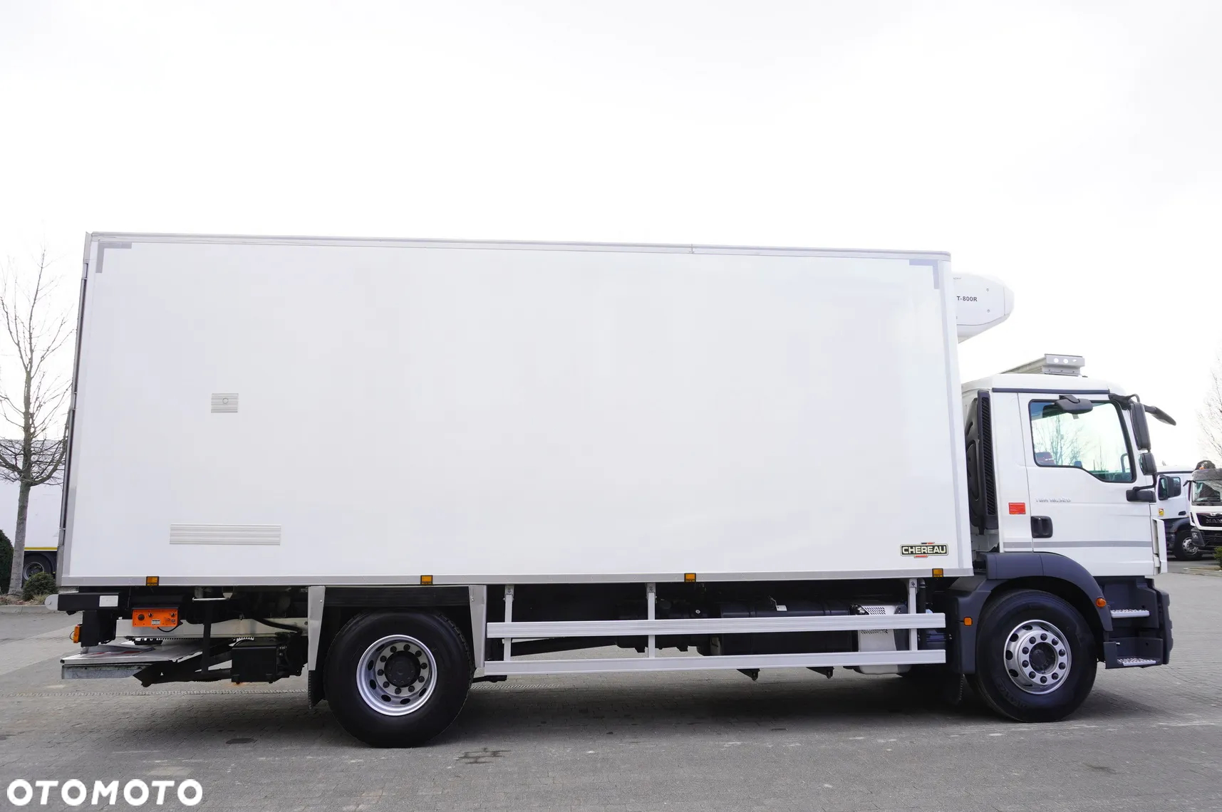 MAN TGM 18.320 / Chłodnia hakowa Chereau / Podnośnik załadowczy - 2