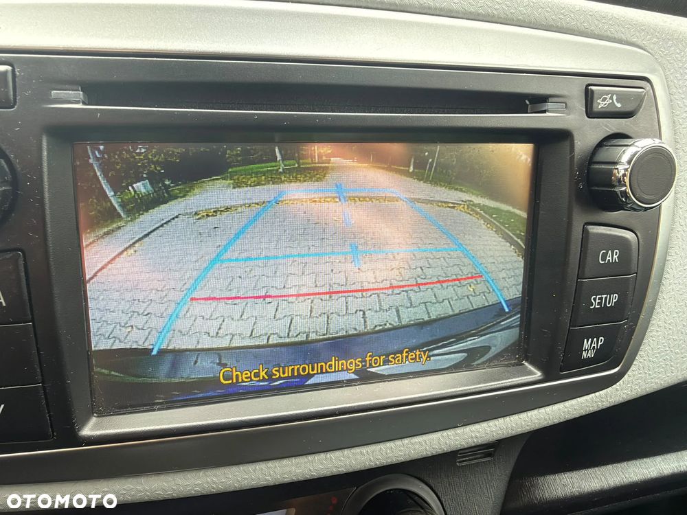 Toyota Yaris - 17