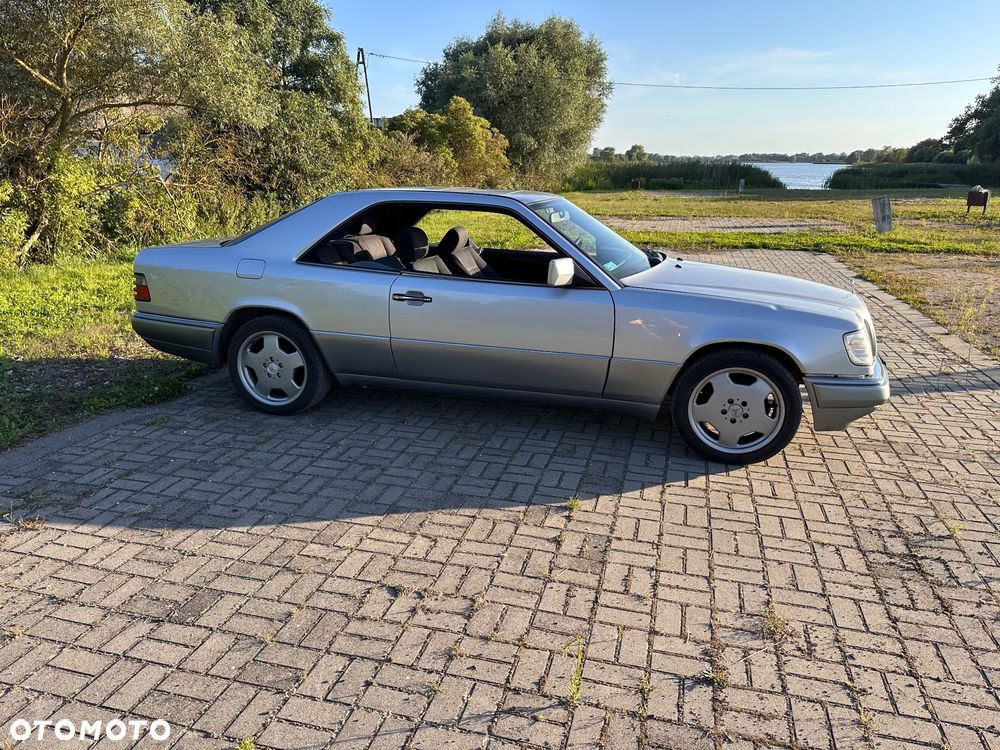 Mercedes-Benz Klasa E - 2