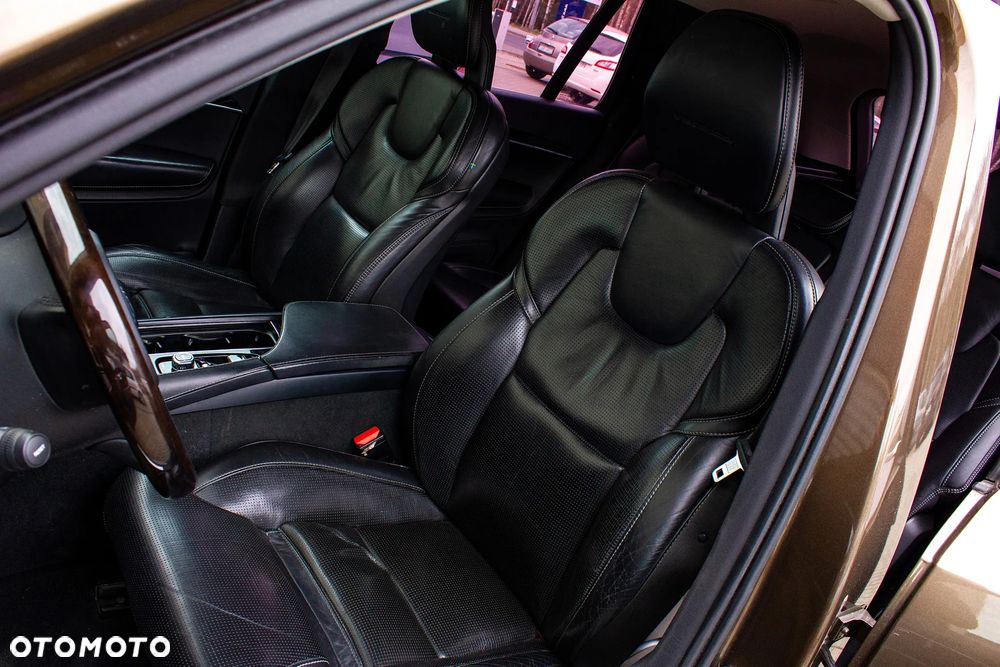 Volvo XC 90 D5 AWD Inscription - 34