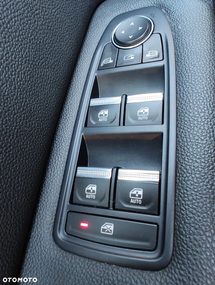 Renault Captur 1.3 TCe Intens EDC - 24