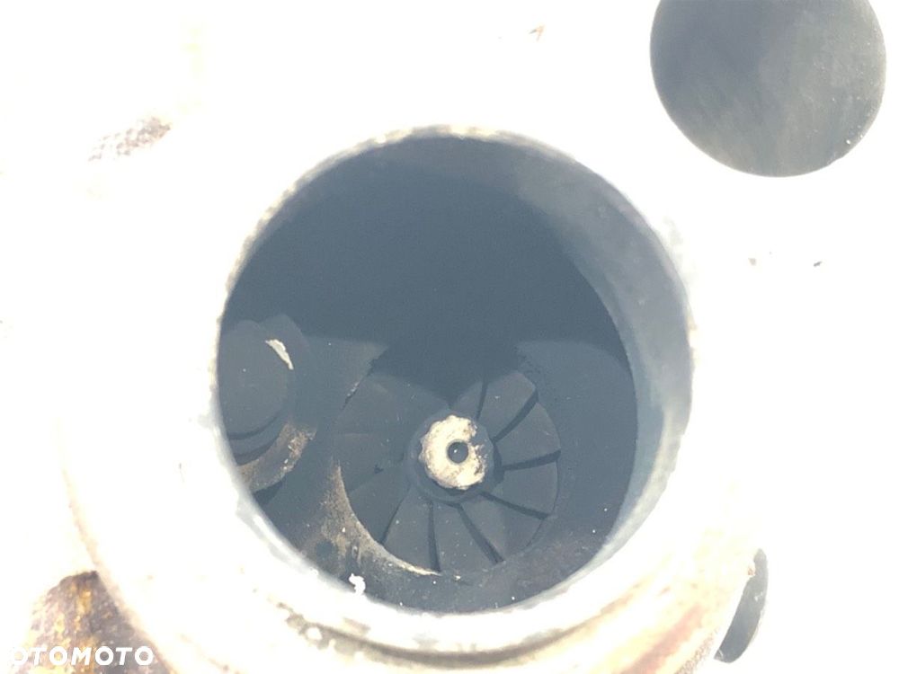 TURBOSPRĘŻARKA  PEUGEOT PARTNER Nadwozie pełne/minivan 2008 - 2022 1.6 HDi 66 kW [90 KM] olej - 3