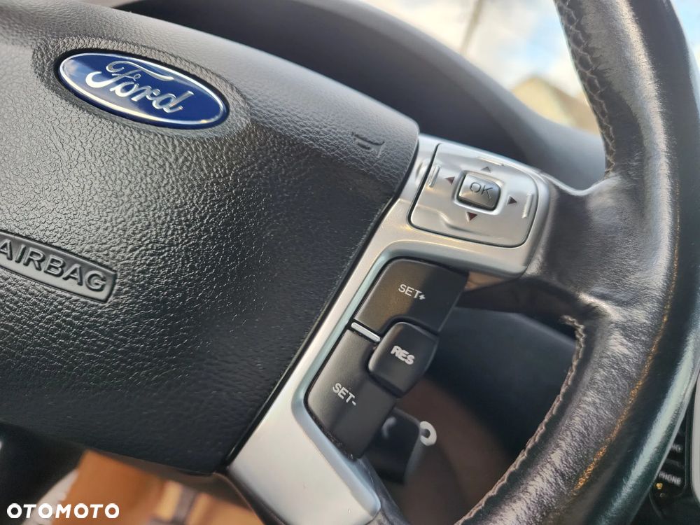Ford S-Max 2.0 TDCi DPF Titanium - 22