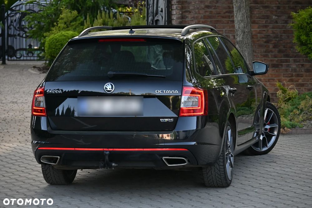 Skoda Octavia 2.0 TDI DSG RS - 12