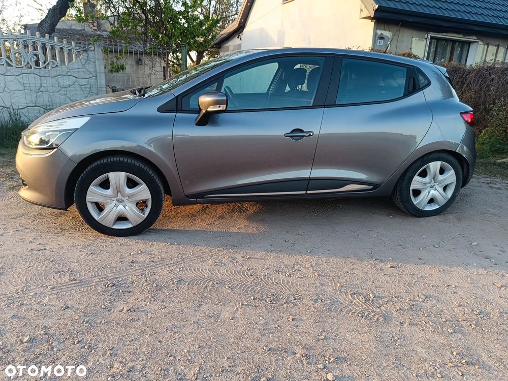 Renault Clio - 12