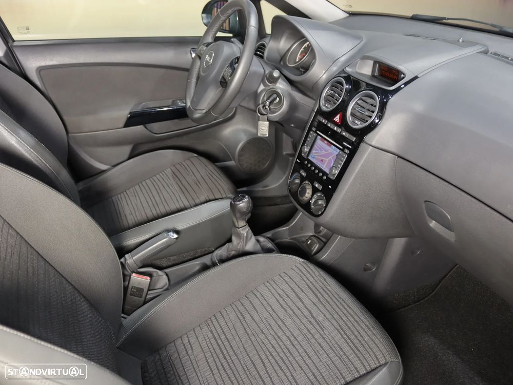 Opel Corsa 1.2 Cosmo - 13