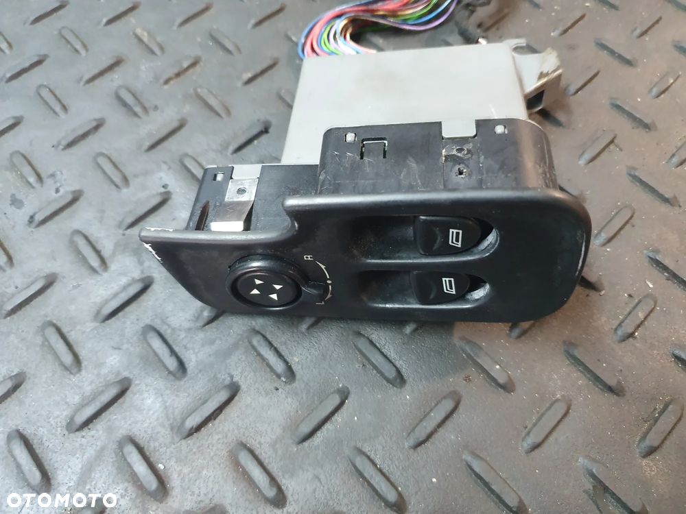PANEL STEROWANIA SZYB ALFA ROMEO 147 EUROPA - 1