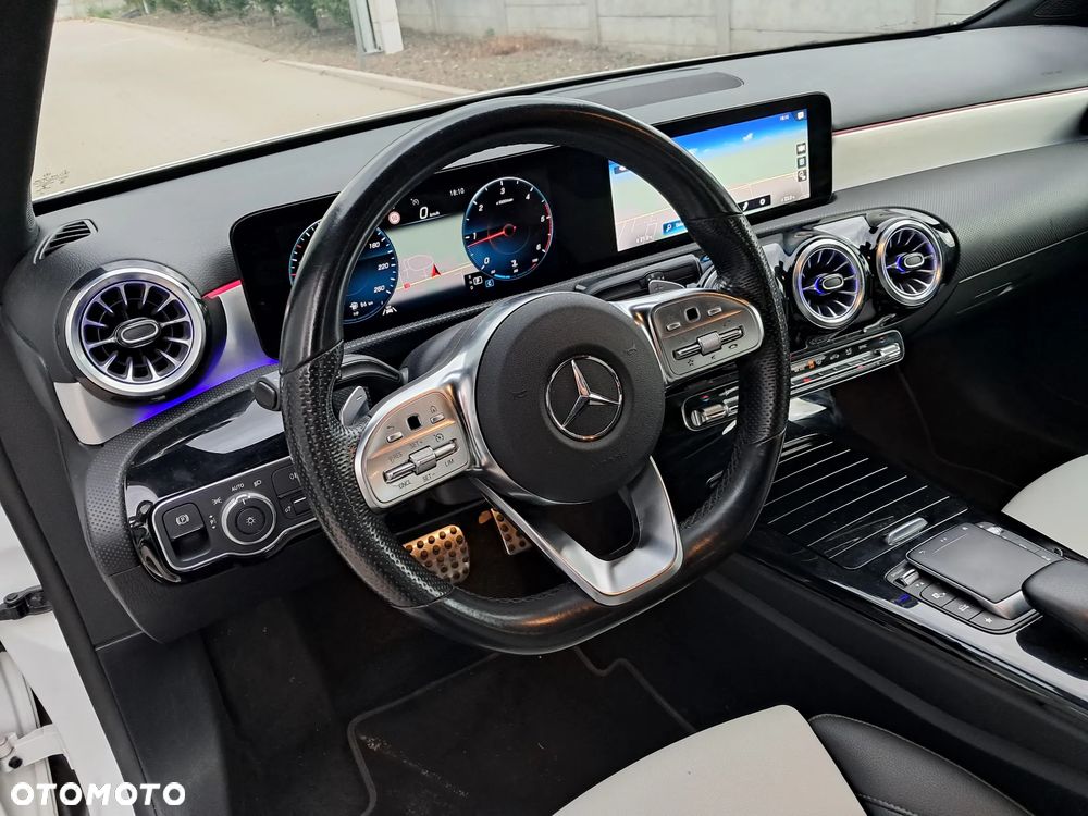Mercedes-Benz Klasa A 200 d AMG Line 8G-DCT - 30