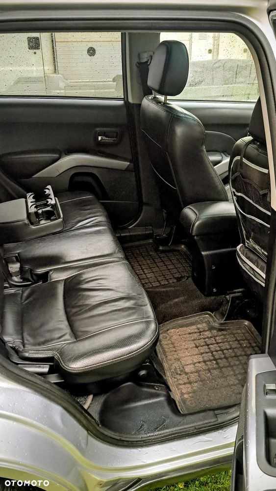 Mitsubishi Outlander 2.0 DID Intense + - 13
