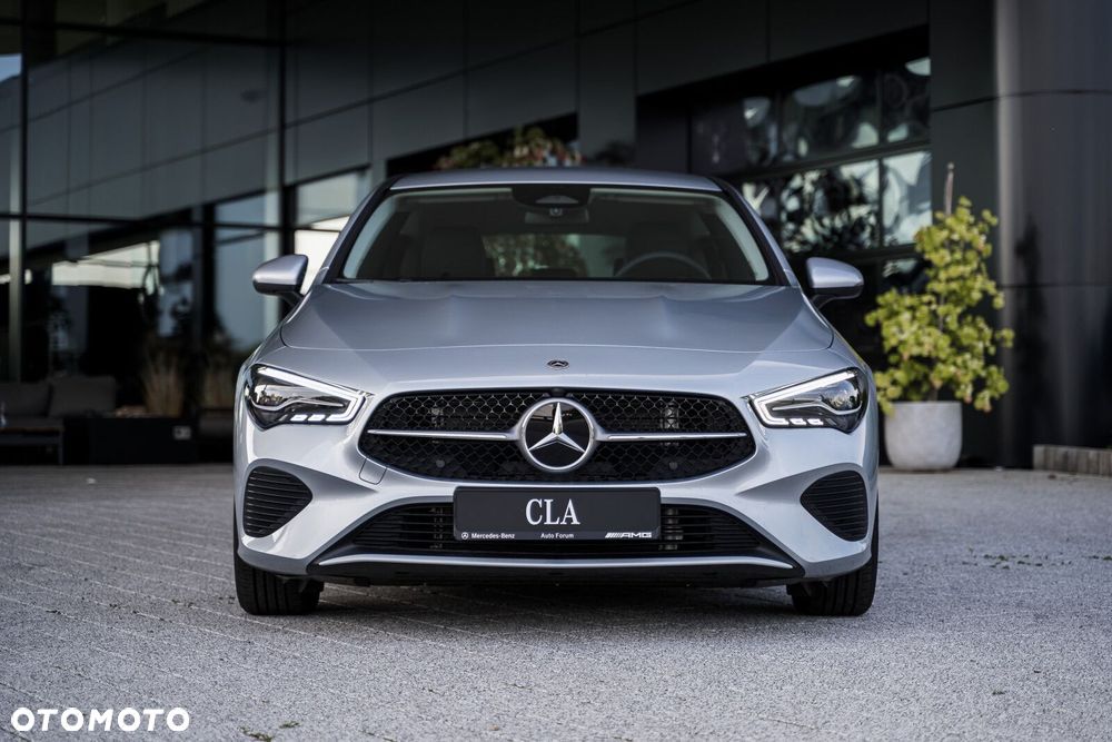 Mercedes-Benz CLA - 6