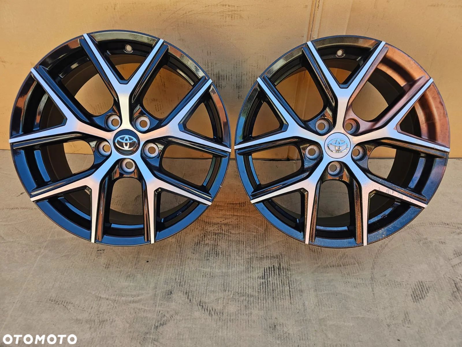 (F146) OE Toyota Rav4 Hyundai Kia Honda Infiniti Lexus Mazda Mitsubishi Nissan Subaru Suzuki / 7,5x18 ET45 5x114.3 - 1