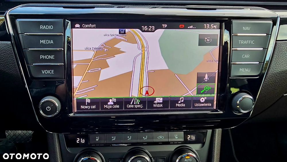 Skoda Superb 2.0 TDI 4x4 L&K DSG - 30