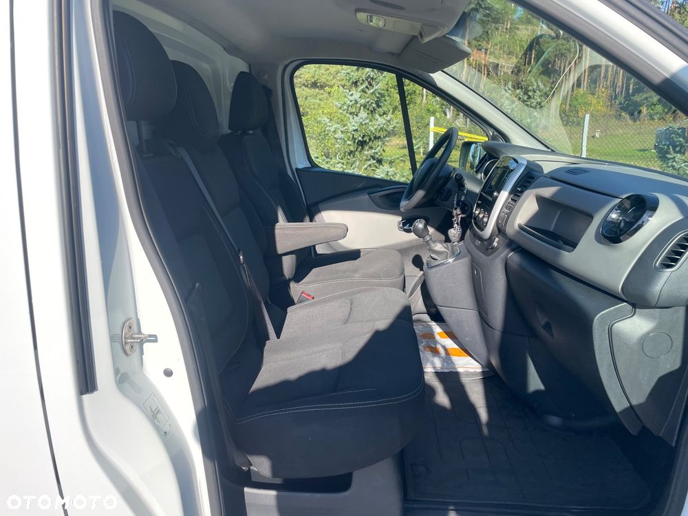 Renault Trafic - 22