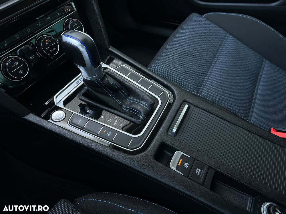 Volkswagen Passat 1.4 TSI DSG GTE - 35