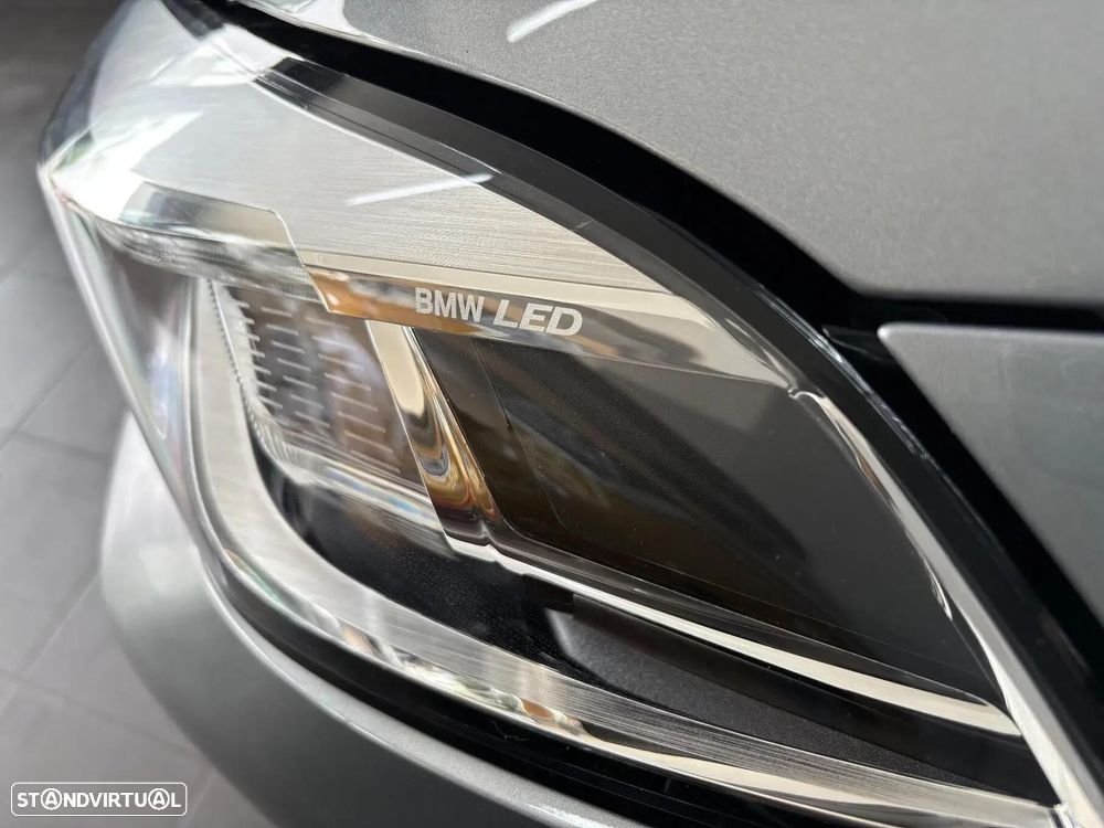 BMW 116 d Pack Desportivo M Auto - 33